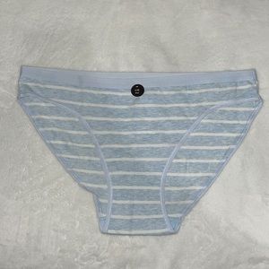 La vie en rose panties, brand new